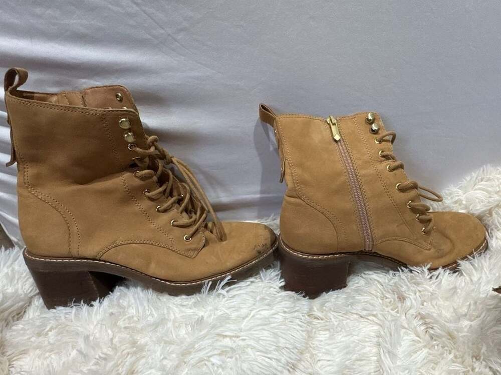 Crown Vintage Yuliana Combat Boots Size 10M Tan
